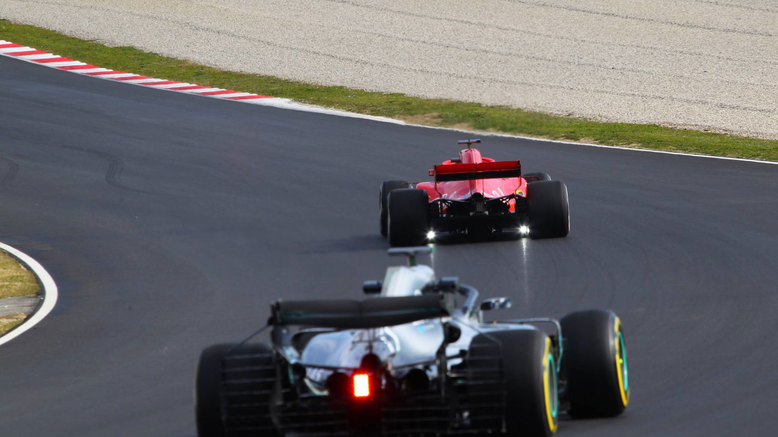 Vettel menilai Ferrari 'kalah' dari Mercedes