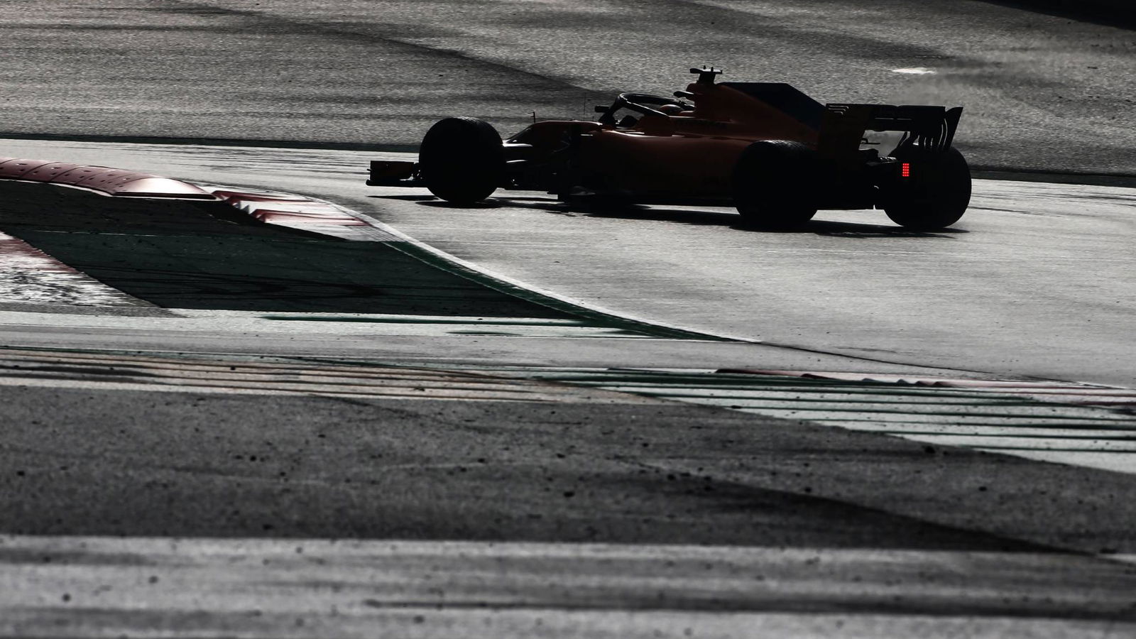 Tim F1 meningkatkan jarak tempuh saat waktu jatuh