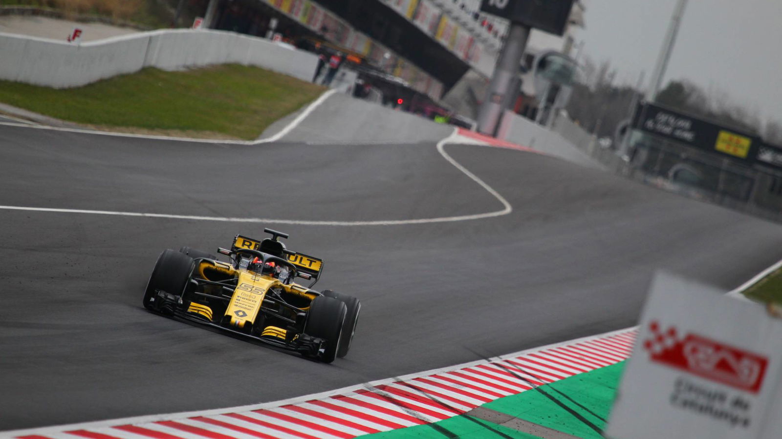 Sainz predicts 2s lap gain around Barcelona F1 circuit