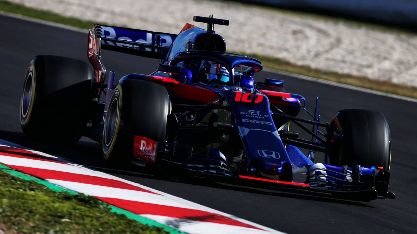 Brake issue limits Gasly's running in Barcelona