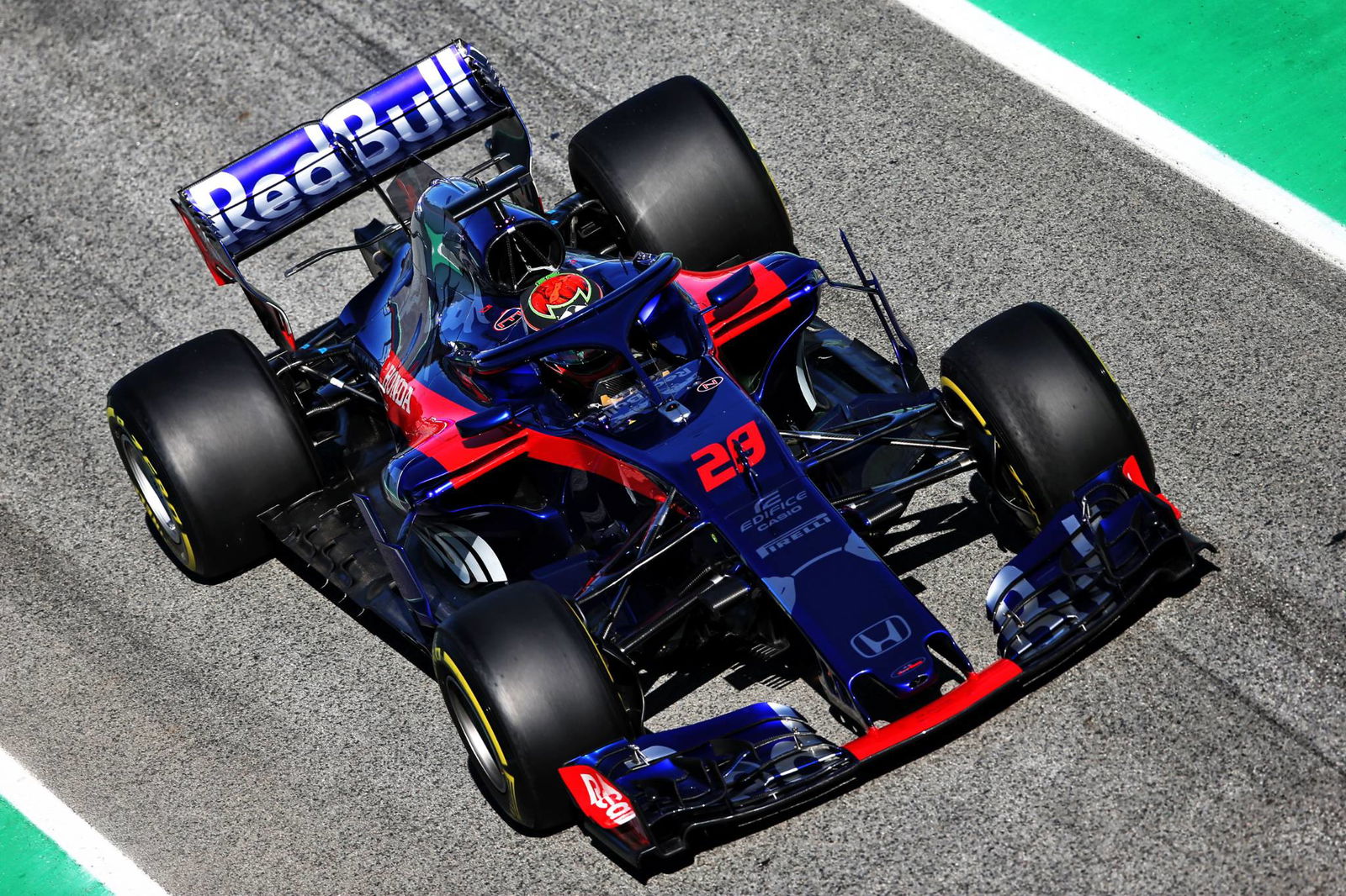 VIDEO: F1 Test Report - Ricciardo's lap record, McLaren struggles again