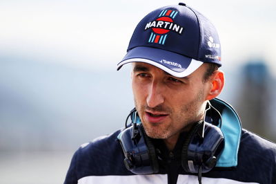 Kubica menyerah pada tes terakhir F1 sore hari untuk Stroll