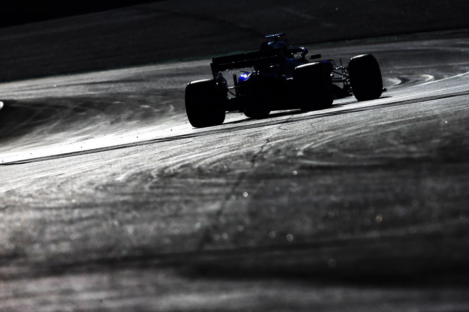 McLaren explains Alonso Friday F1 test issue 
