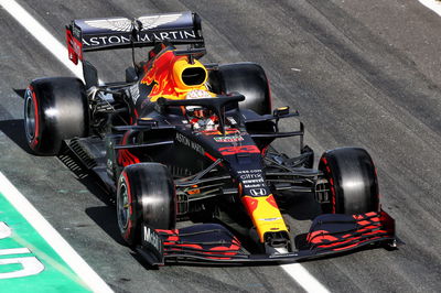 Max Verstappen (NLD) Red Bull Racing RB16.