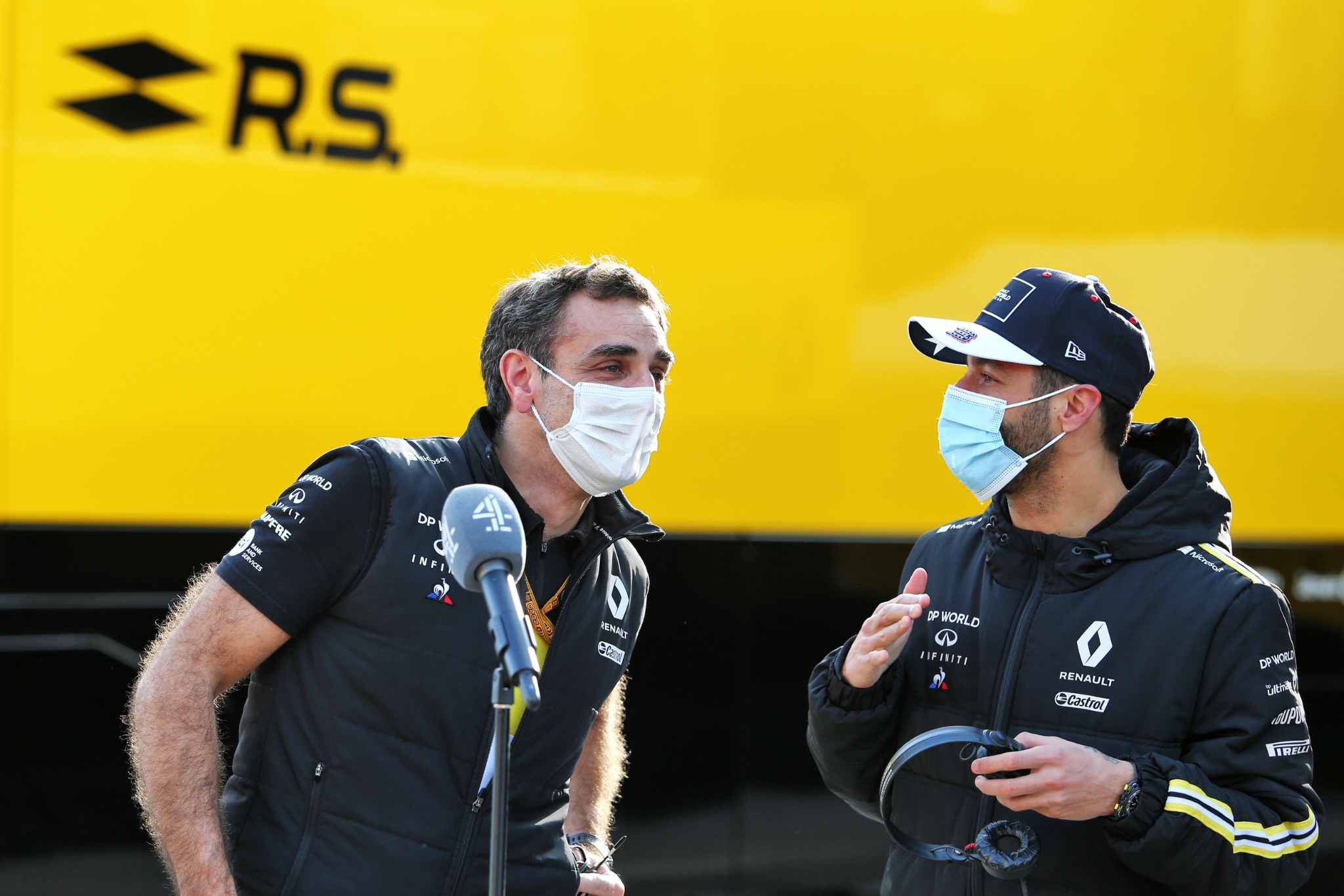 (L to R): Cyril Abiteboul (FRA) Renault Sport F1 Managing Director with Daniel Ricciardo (AUS) Renault F1 Team.