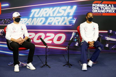 (L to R): Valtteri Bottas (FIN) Mercedes AMG F1 and Lewis Hamilton (GBR) Mercedes AMG F1 in the FIA Press Conference.