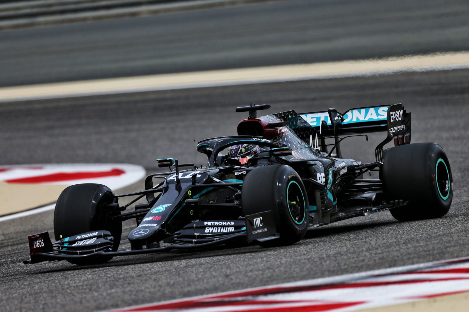 Lewis Hamilton (GBR) Mercedes AMG F1 W11.