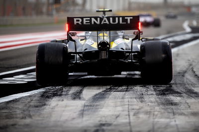 Esteban Ocon (FRA) Renault F1 Team RS20.