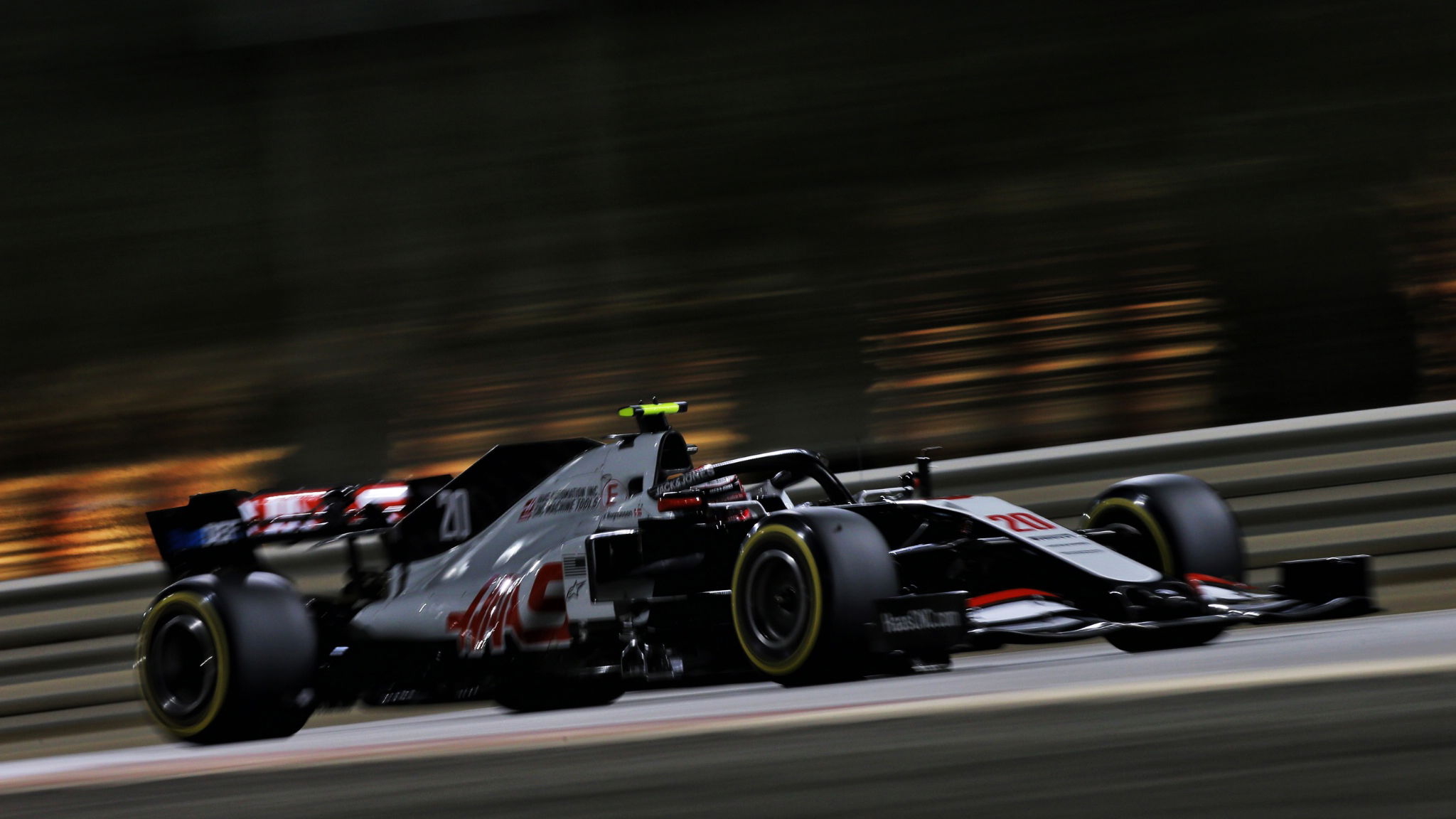 Kevin Magnussen (DEN) Haas VF-20.
