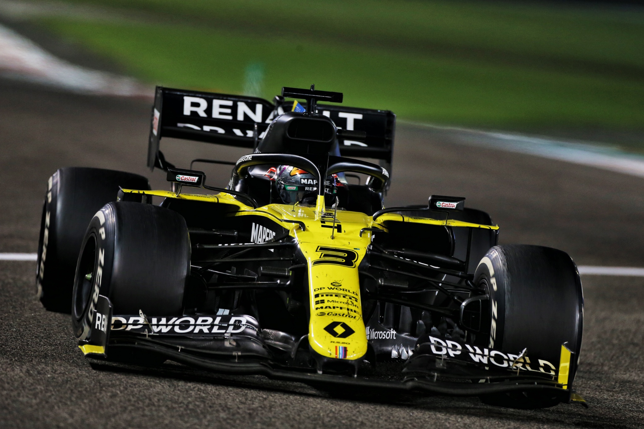 Daniel Ricciardo (AUS) Renault F1 Team RS20.