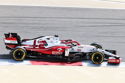 Kimi Raikkonen (FIN) Alfa Romeo Racing C41.