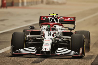 Antonio Giovinazzi (ITA) Alfa Romeo Racing C41.