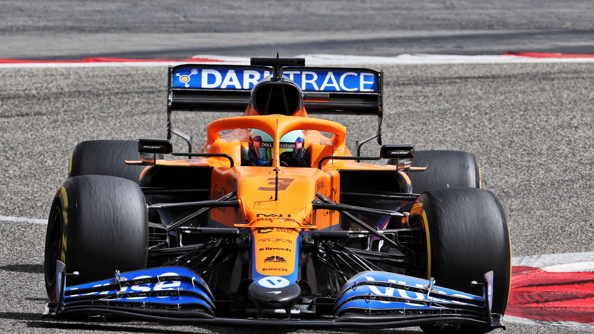 Daniel Ricciardo (AUS) McLaren MCL35M.