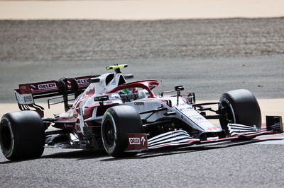 Antonio Giovinazzi (ITA) Alfa Romeo Racing C41.