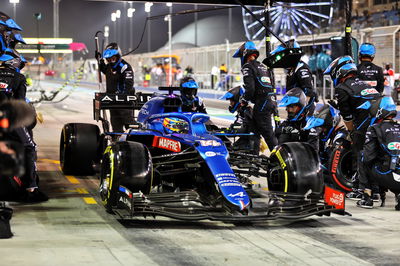 Fernando Alonso (ESP) Alpine F1 Team A521 makes a pit stop.