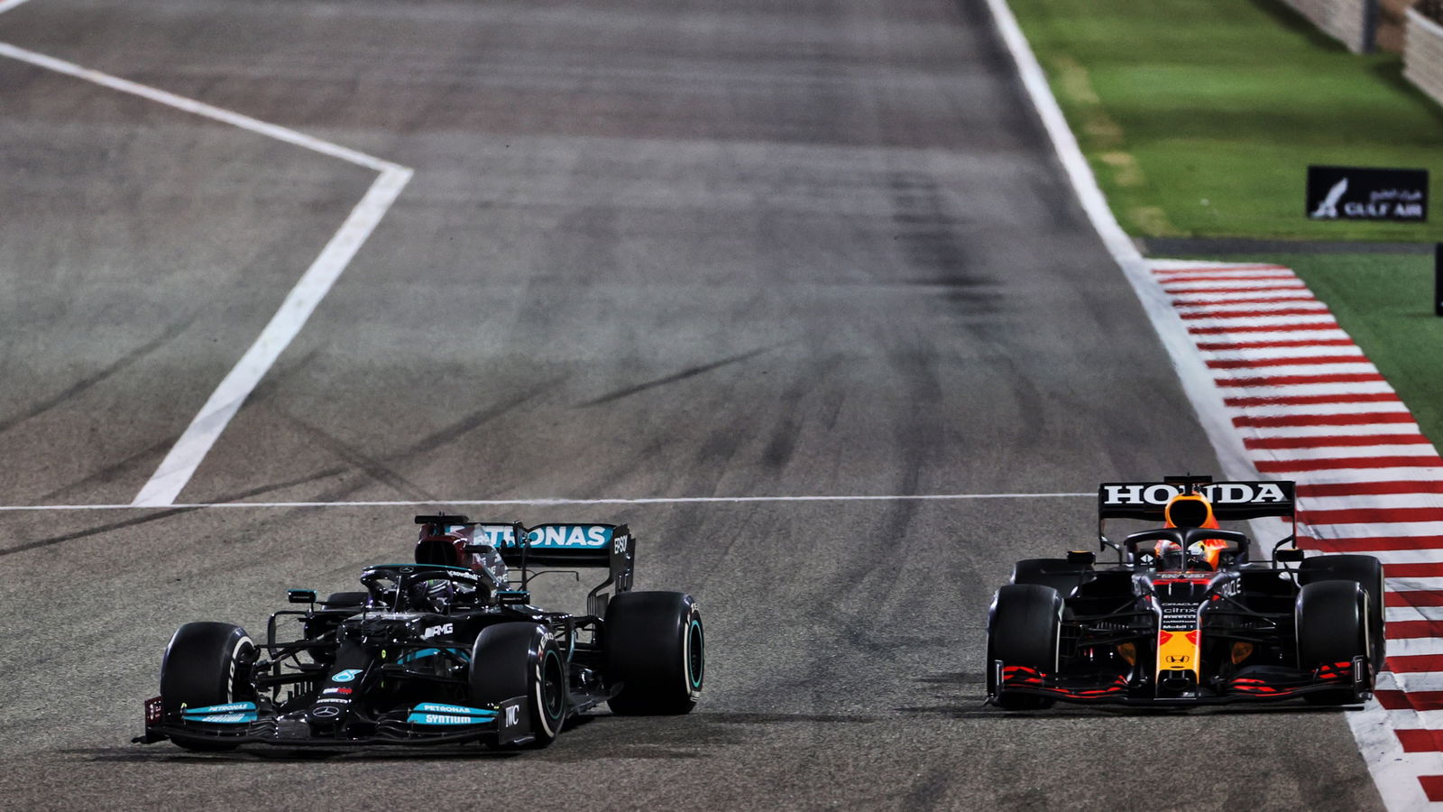Lewis Hamilton (GBR) Mercedes