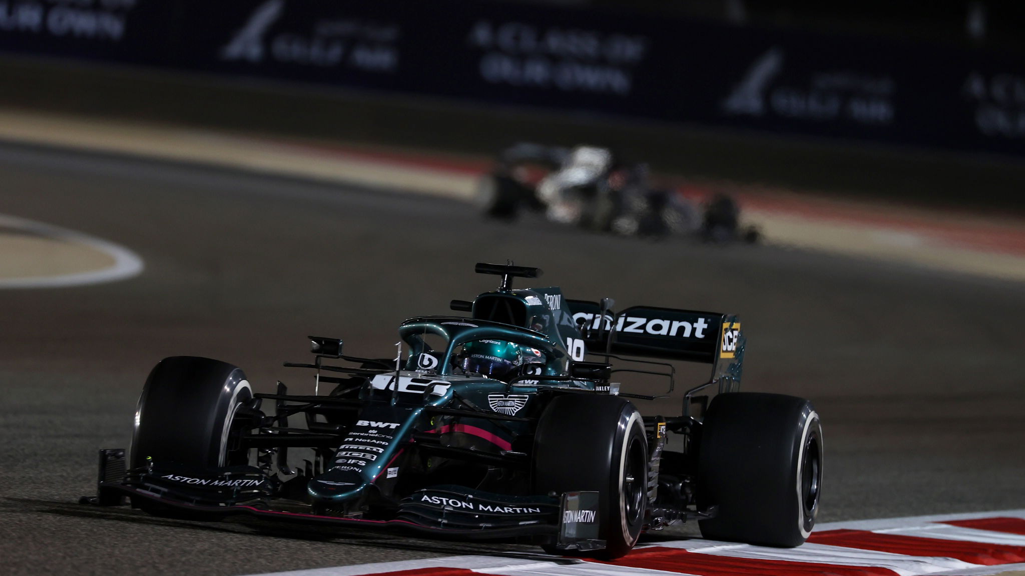 Sebastian Vettel (GER) Aston Martin F1 Team AMR21.
