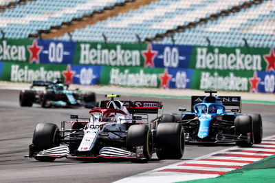 Antonio Giovinazzi (ITA) Alfa Romeo Racing C41.