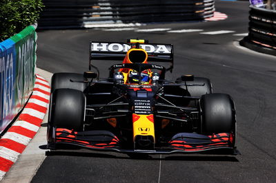 Sergio Perez (MEX) Red Bull Racing RB16B.