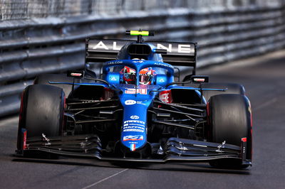 Esteban Ocon (FRA) Alpine F1 Team A521.