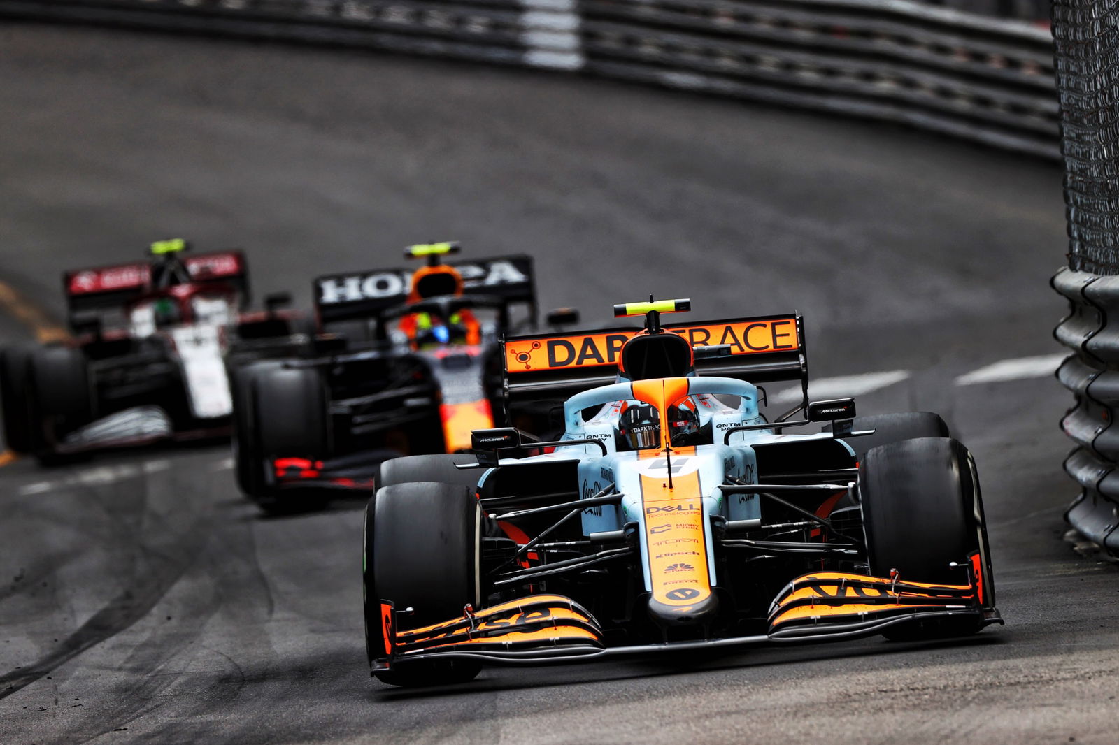 Lando Norris (GBR) McLaren MCL35M.