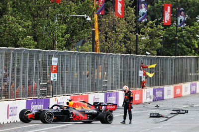 Max Verstappen (NLD) Red Bull Racing RB16B crashed out of the race.