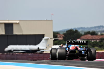 Esteban Ocon (FRA) Alpine F1 Team A521.