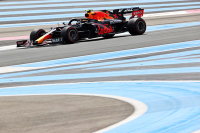 Sergio Perez (MEX) Red Bull Racing RB16B.