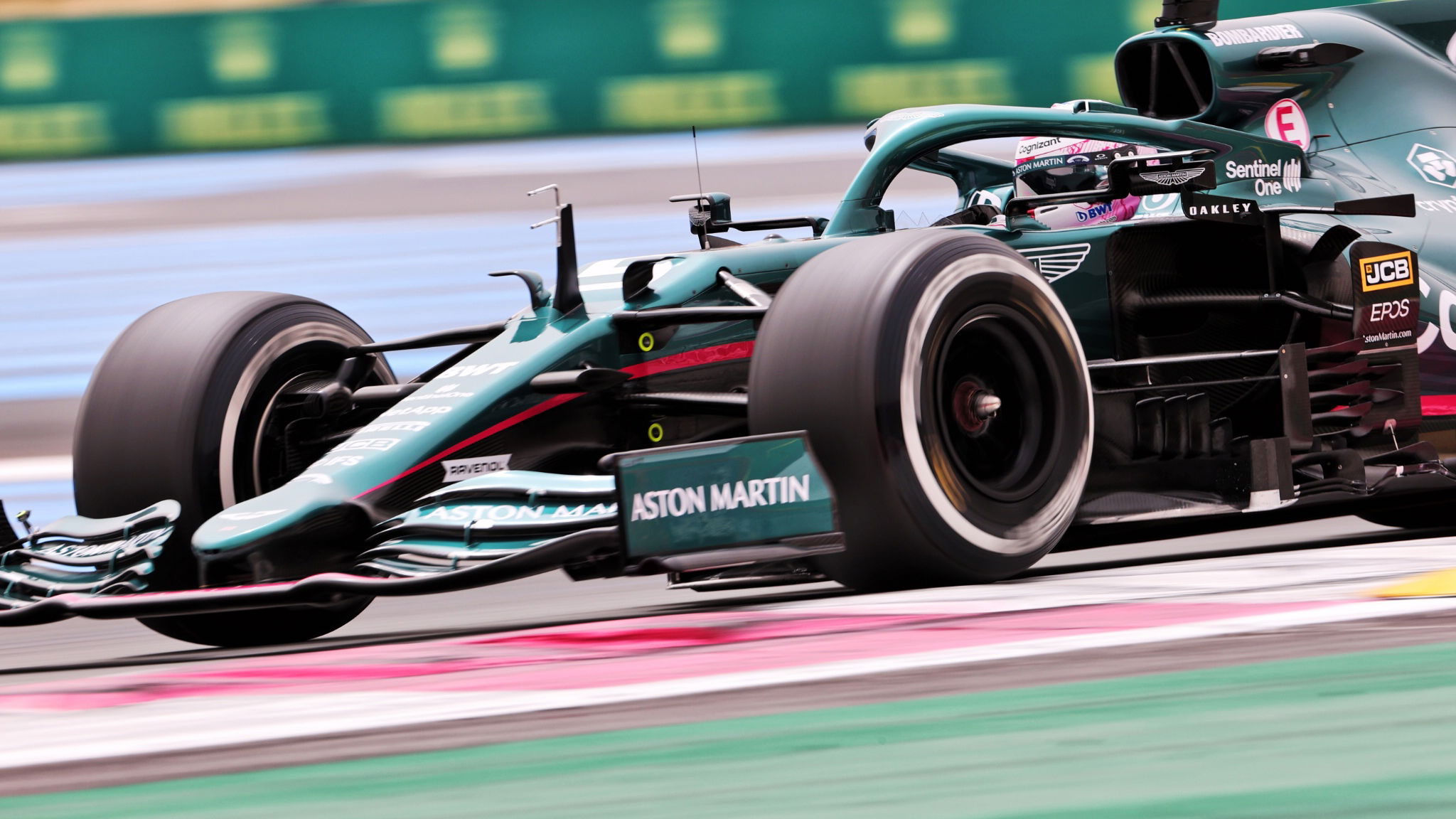 Sebastian Vettel (GER) Aston Martin F1 Team AMR21.