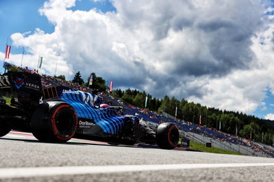 George Russell (GBR) Williams Racing FW43B.