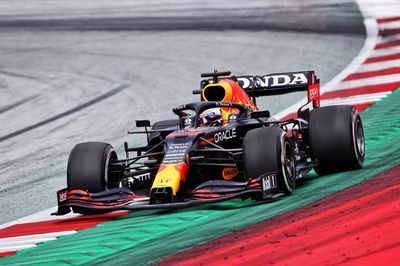 Max Verstappen (NLD) Red Bull Racing RB16B.