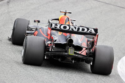 Max Verstappen (NLD) Red Bull Racing RB16B.