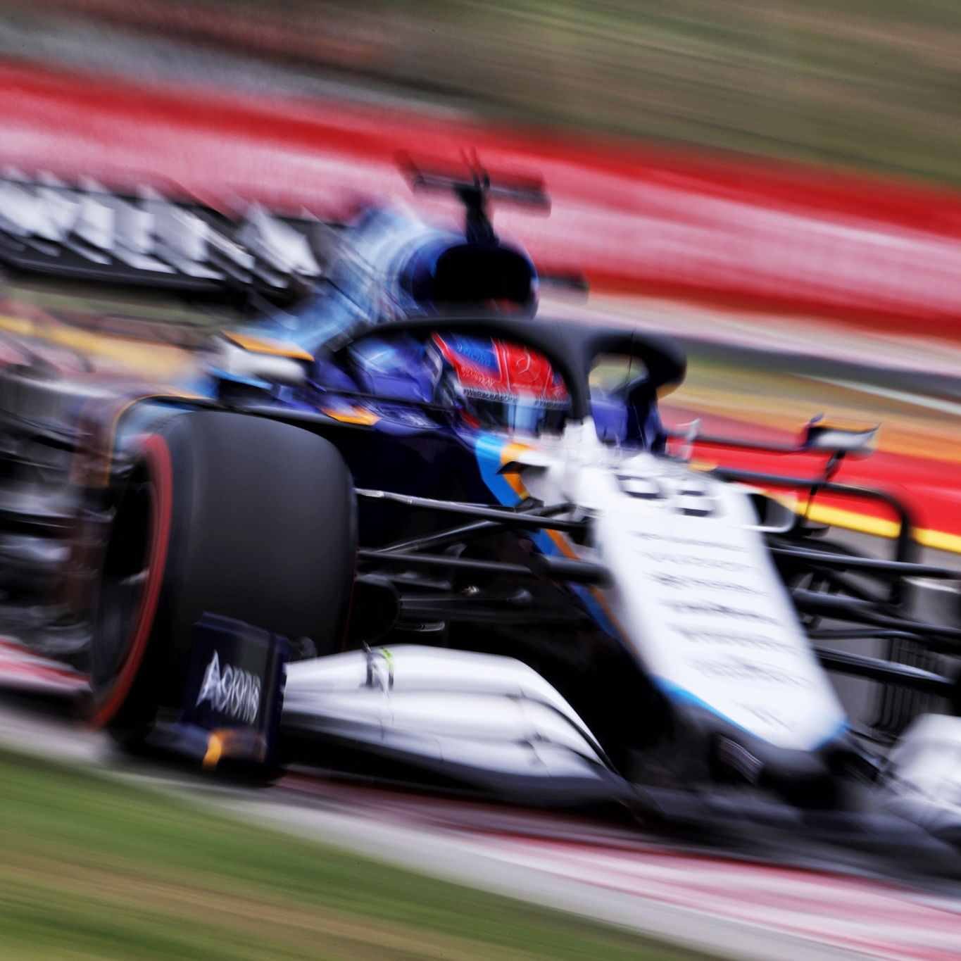 George Russell (GBR) Williams Racing FW43B.