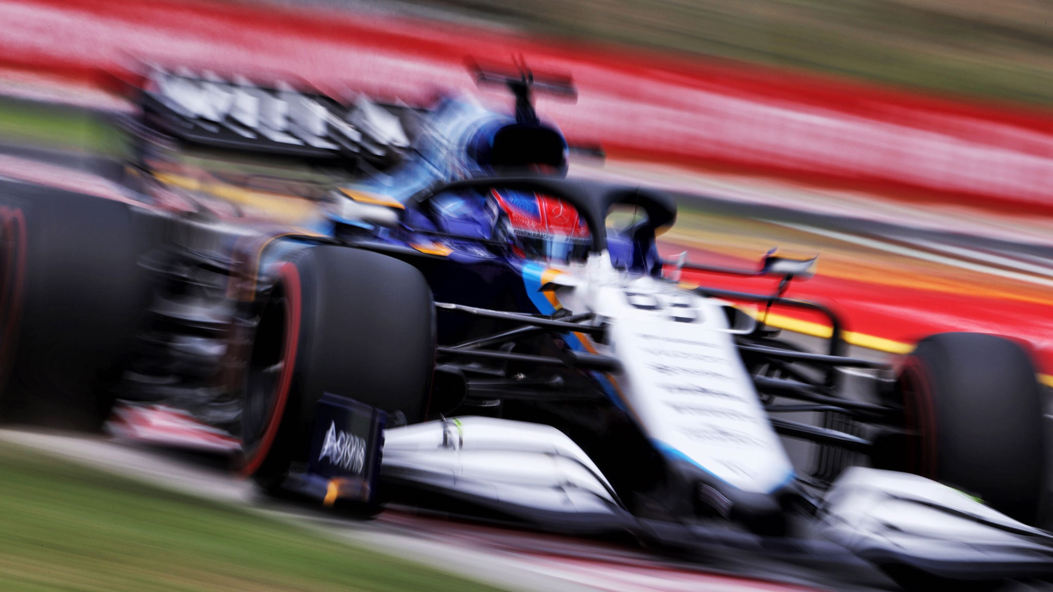George Russell (GBR) Williams Racing FW43B.