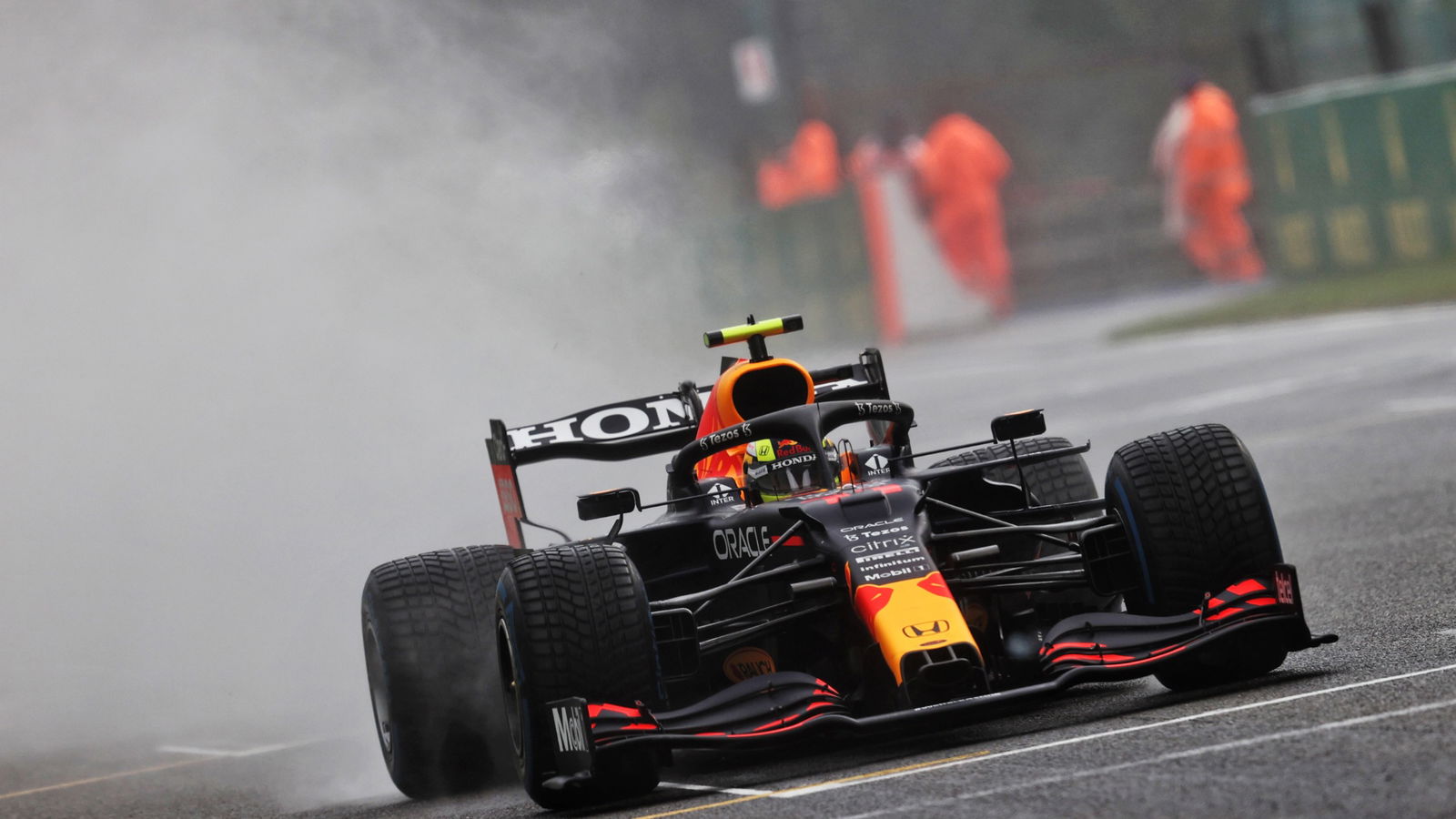 Sergio Perez (MEX) Red Bull Racing RB16B.