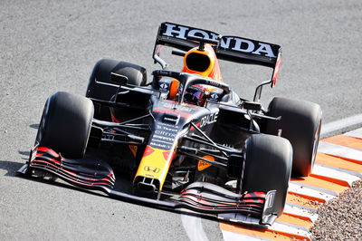 Max Verstappen (NLD) Red Bull Racing RB16B.