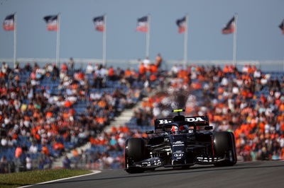 Pierre Gasly (FRA) AlphaTauri AT02.