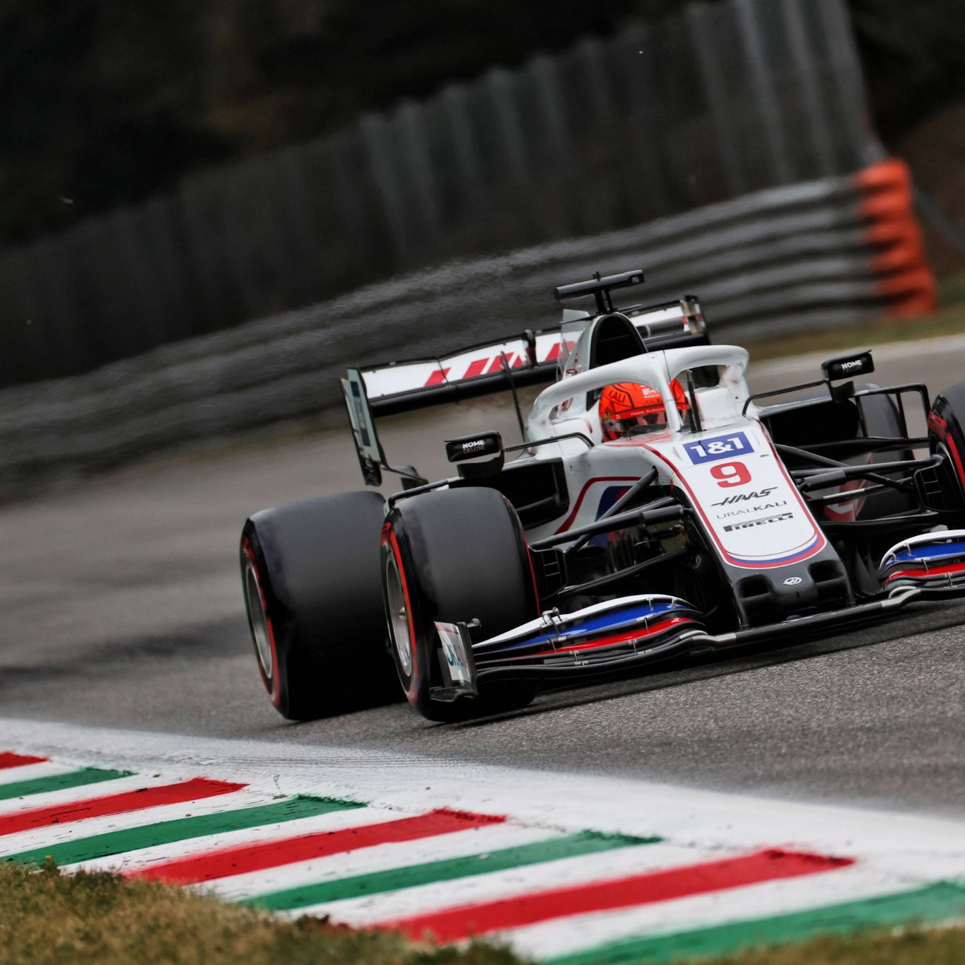 Nikita Mazepin (RUS) Haas F1 Team VF-21.