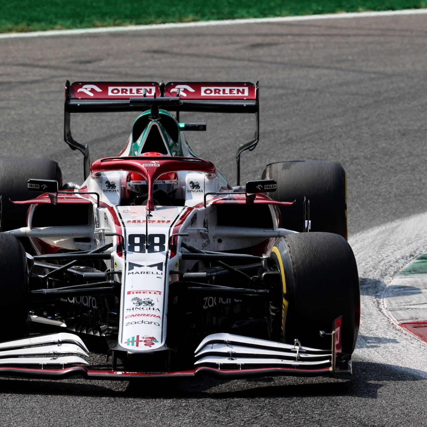 Robert Kubica (POL) Alfa Romeo Racing C39 Reserve Driver.
