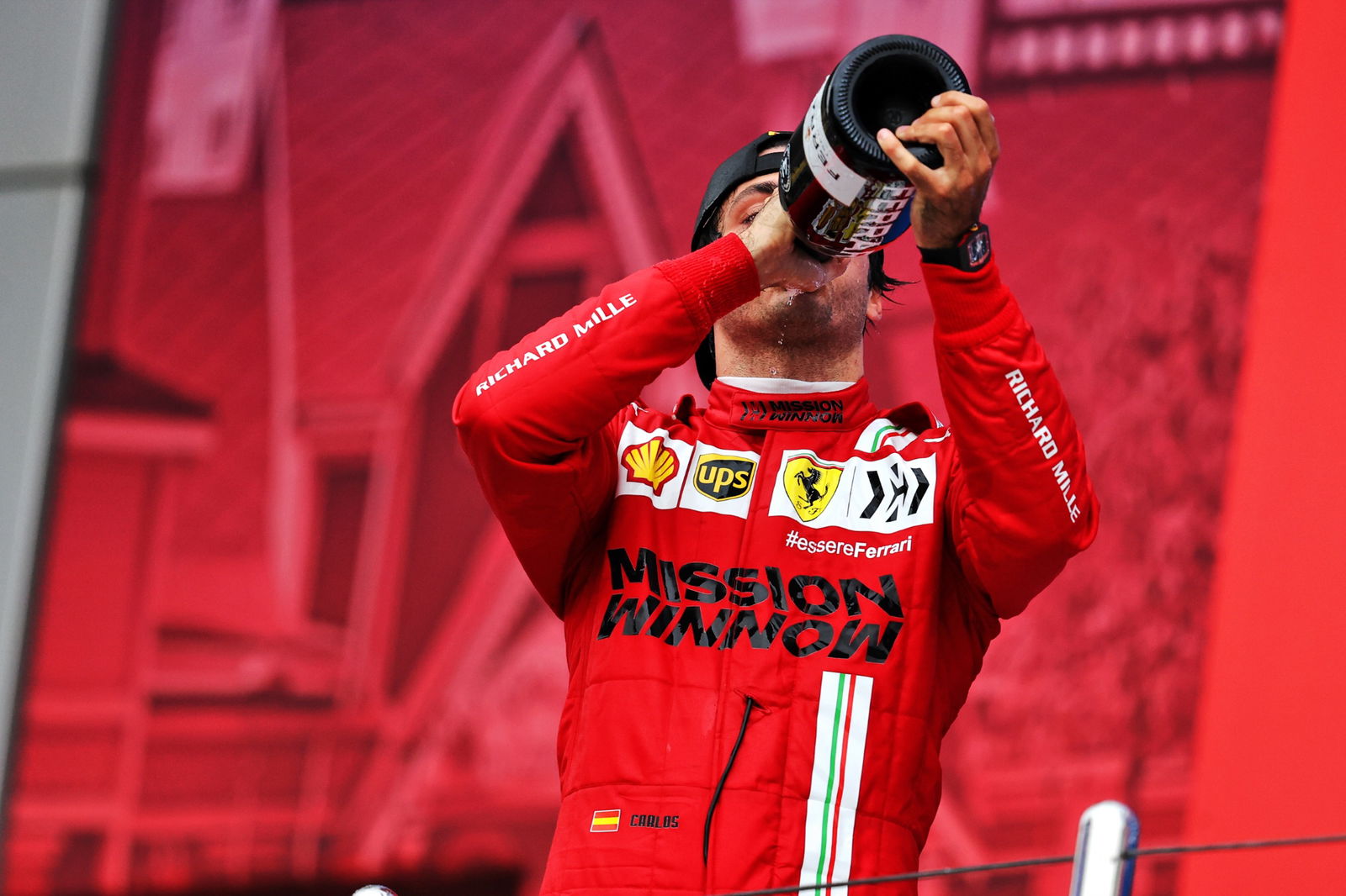 Carlos Sainz Jr (ESP) Ferrari celebrates his third position on the podium.