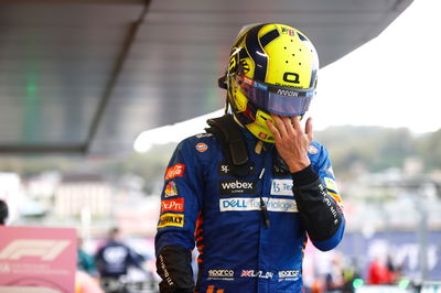 Lando Norris (GBR) McLaren in parc ferme.