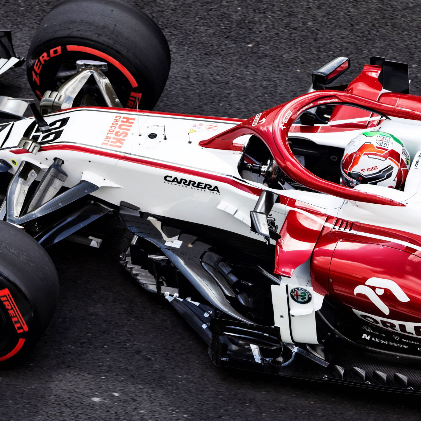 Antonio Giovinazzi (ITA) Alfa Romeo Racing C41.