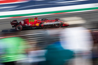 Carlos Sainz Jr (ESP) Ferrari SF-21.