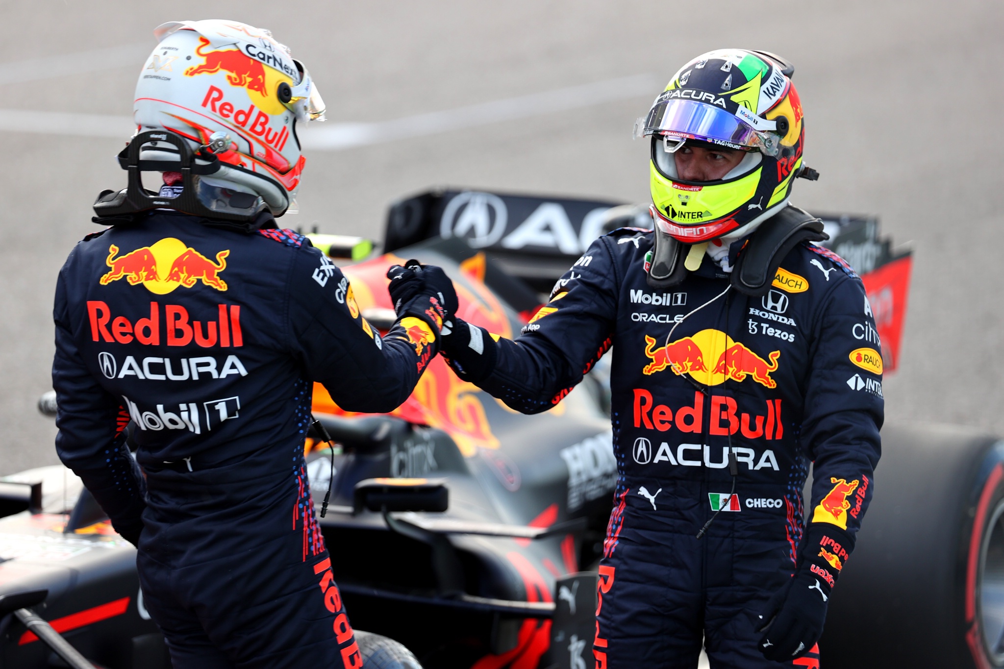 Pole for Max Verstappen (NLD) Red Bull Racing RB16B and 3rd for Sergio Perez (MEX) Red Bull Racing RB16B.