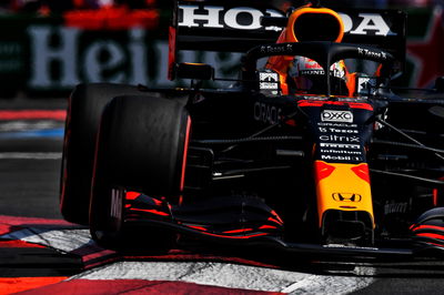 Max Verstappen (NLD) Red Bull Racing RB16B.