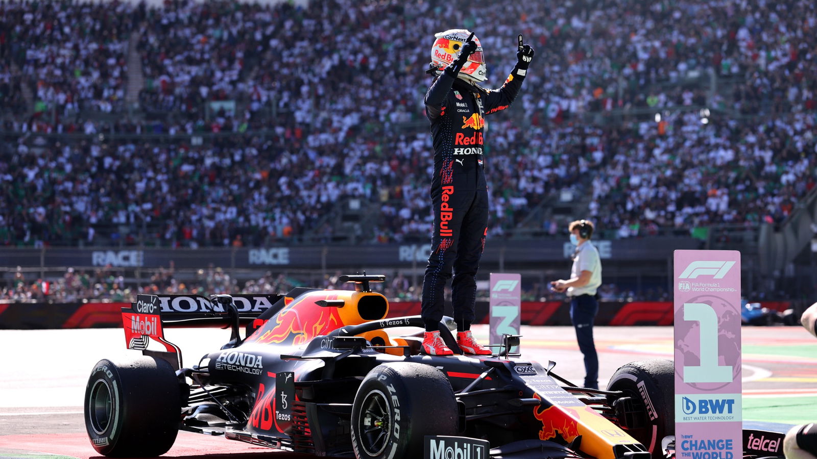 1st place Max Verstappen (NLD) Red Bull Racing RB16B.