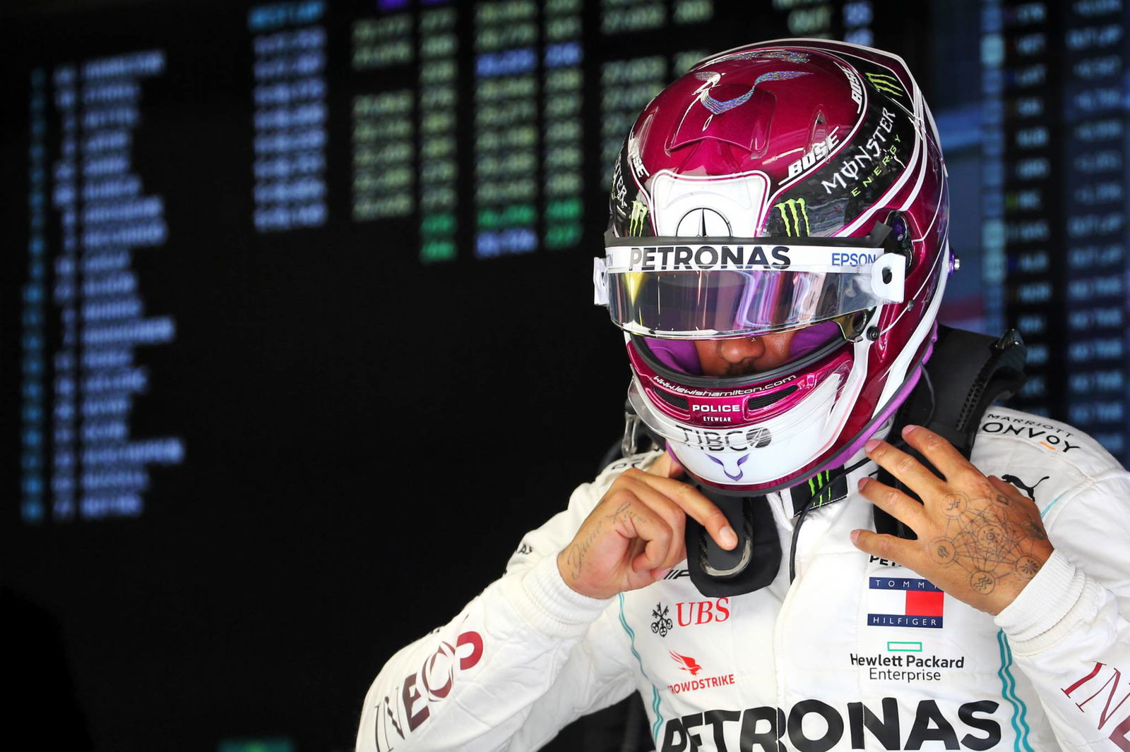 Vettel quickest on wet-dry penultimate F1 test morning