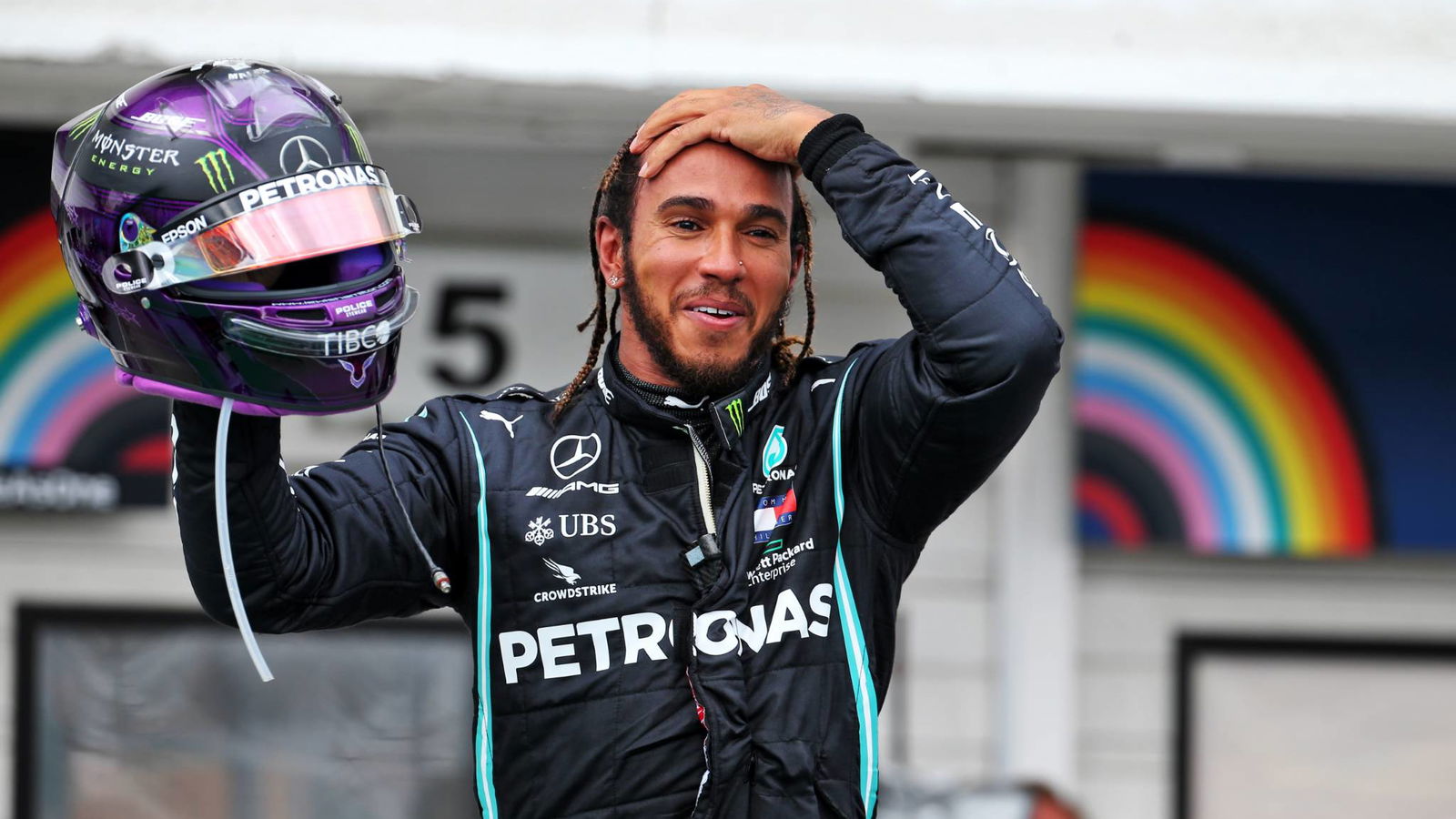 Ketua Ferrari F1 menanggapi panggilan keragaman Lewis Hamilton