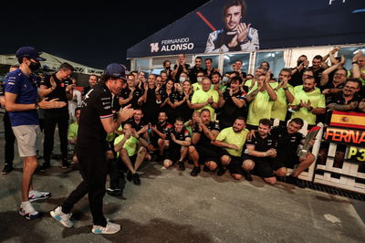 Fernando Alonso (ESP) Alpine F1 Team celebrates his third position with Esteban Ocon (FRA) Alpine F1 Team and the team.