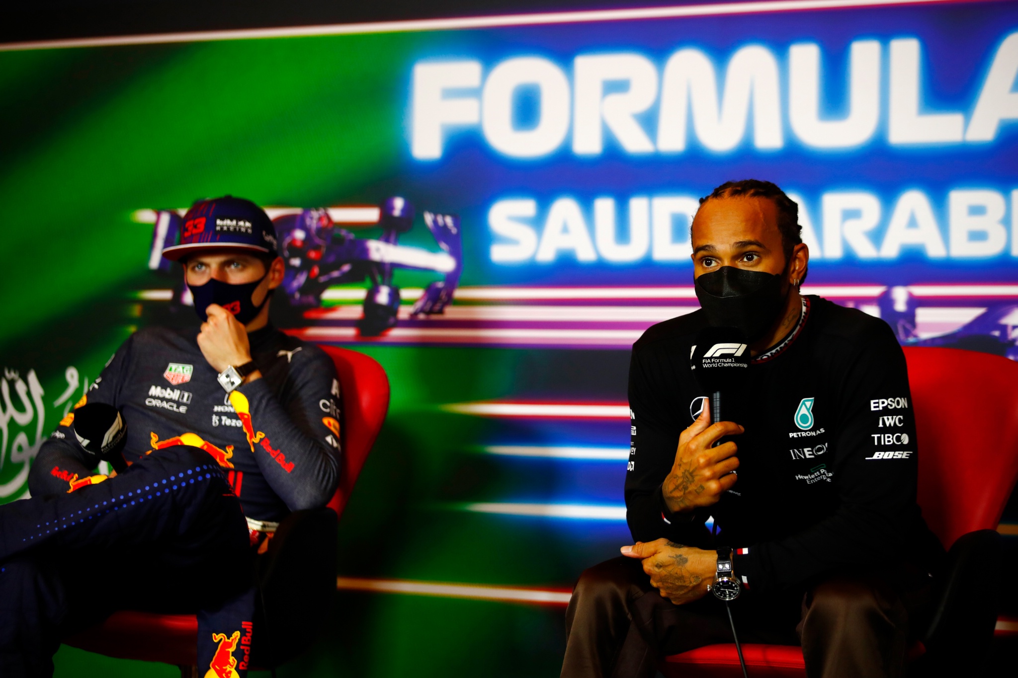 Lewis Hamilton (GBR) Mercedes AMG F1 and Max Verstappen (NLD) Red Bull Racing in the post race FIA Press Conference.